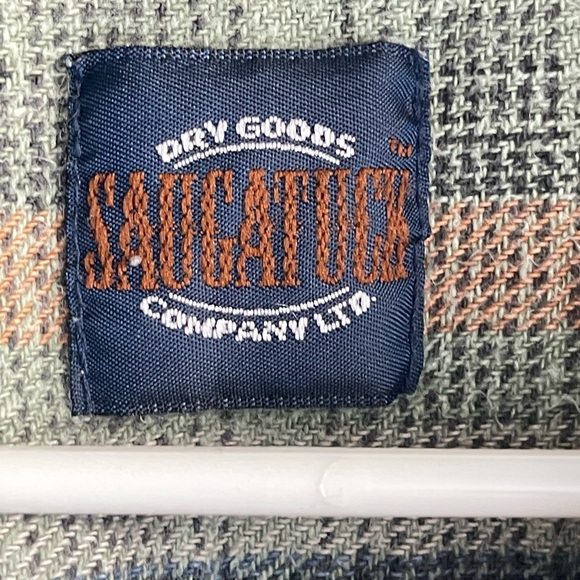 Plaid Button-Up Shirt - Picture 5 of 6